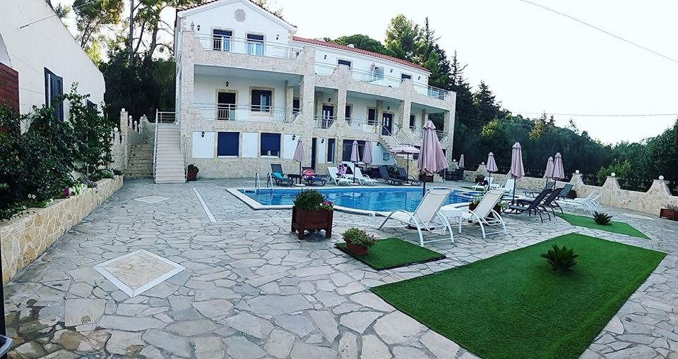 Mantzavinata酒店住宿-Diwani Luxury Villas