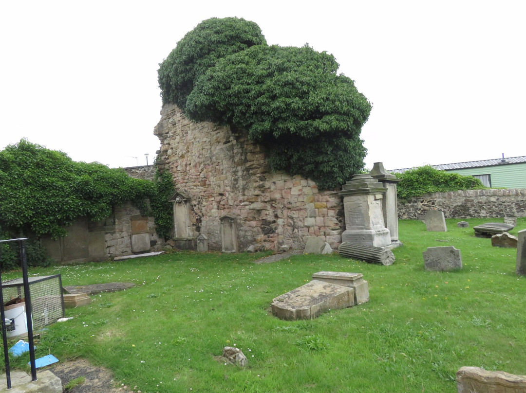 Kinghorn Parish Church and Graveyard景点图片