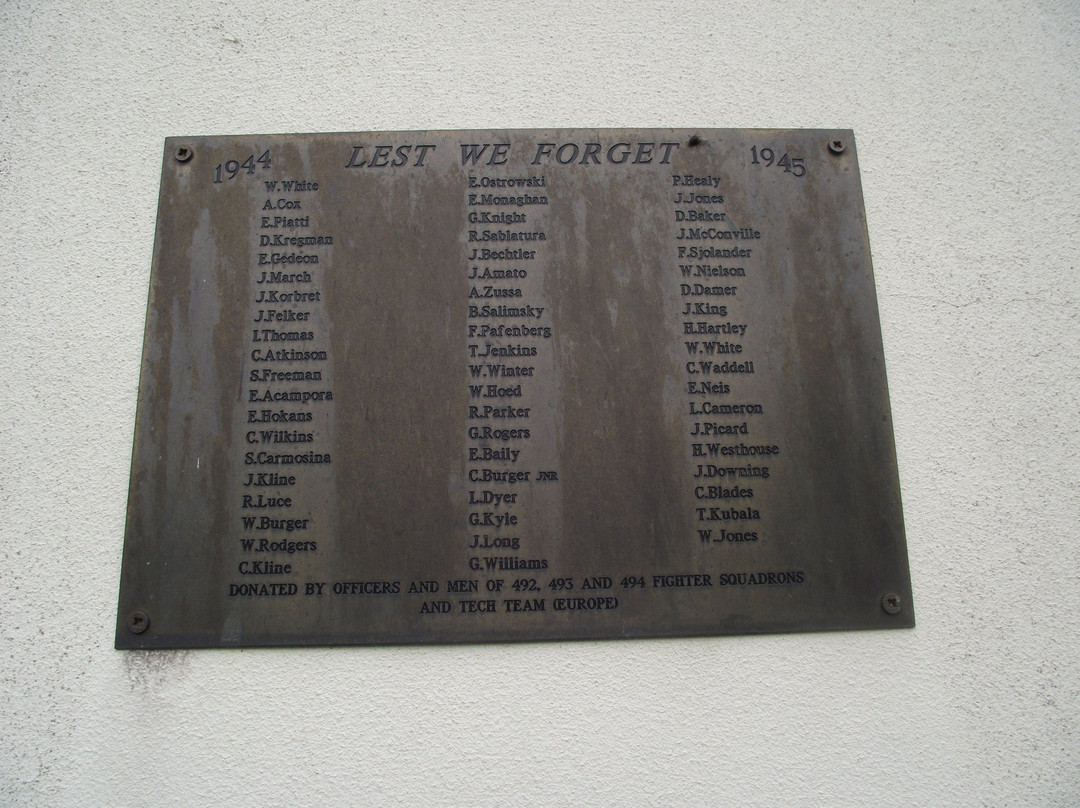 Boreham Airfield War Memorial景点图片