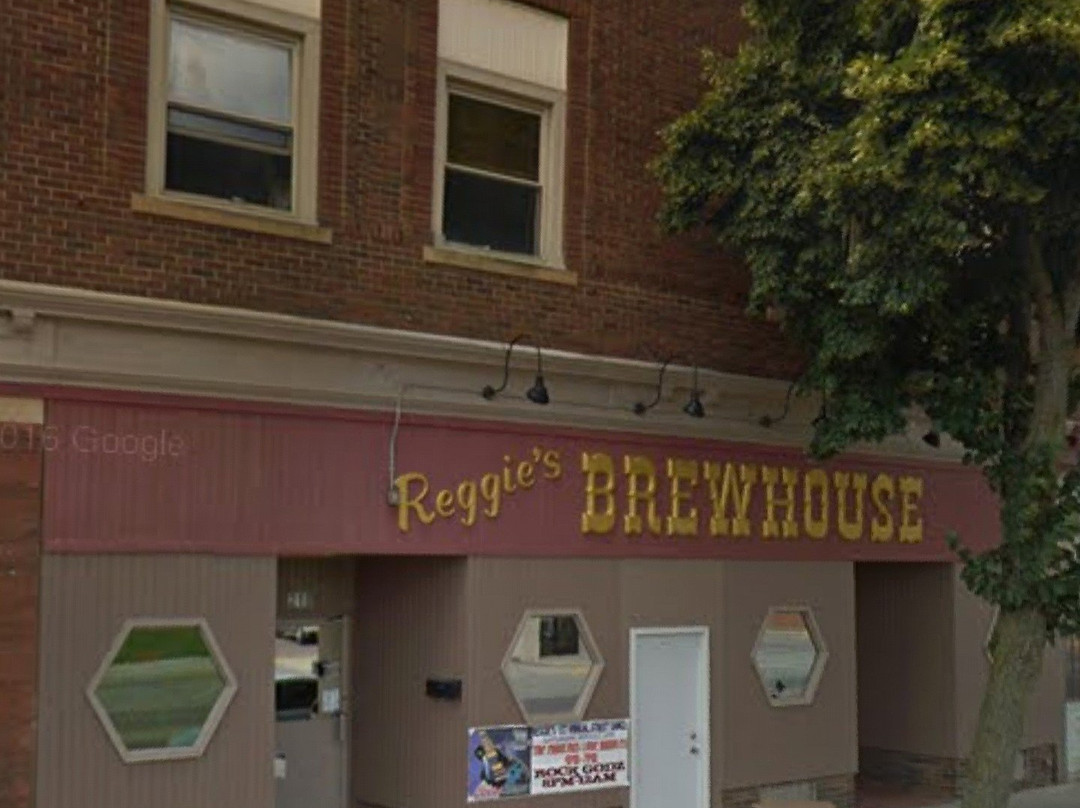 Reggie's Brewhouse-Owatonna必去景点