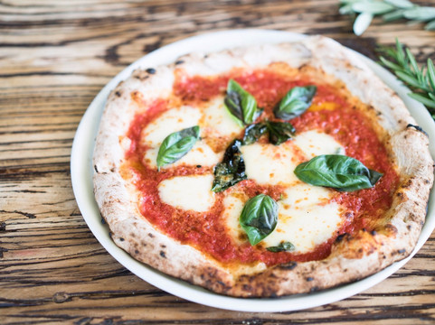 ダールフルット 岩倉本店