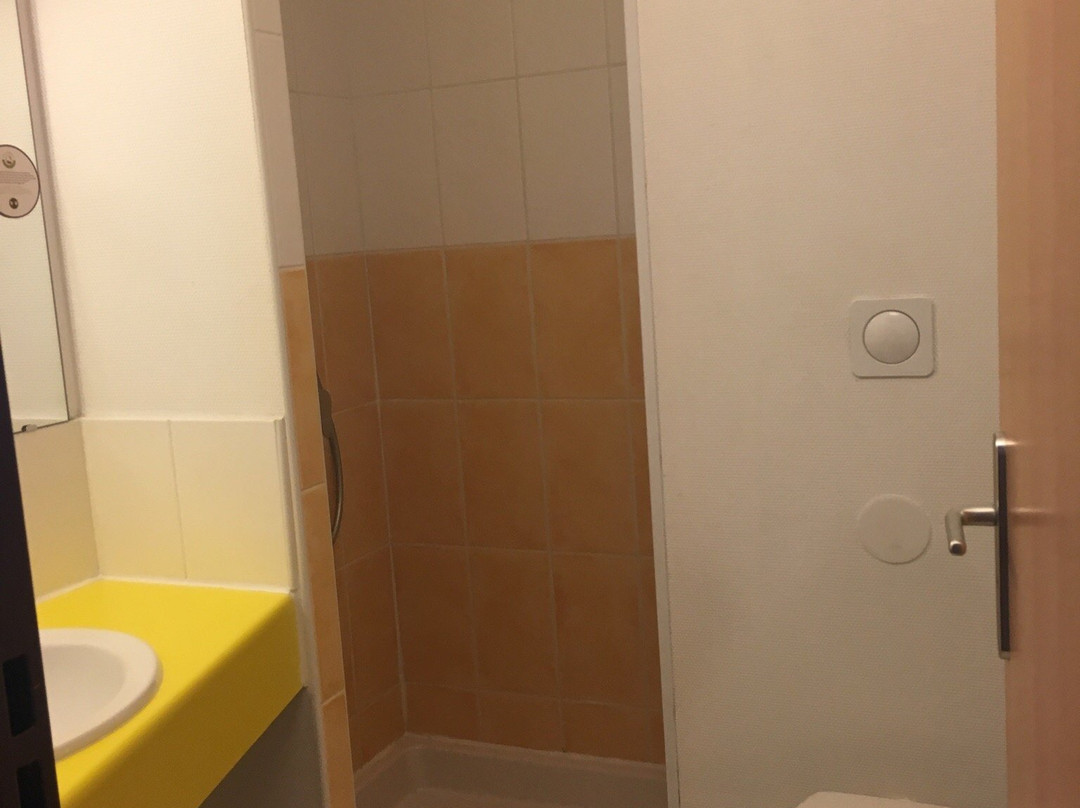 B&B HOTEL Pau Lescar主图