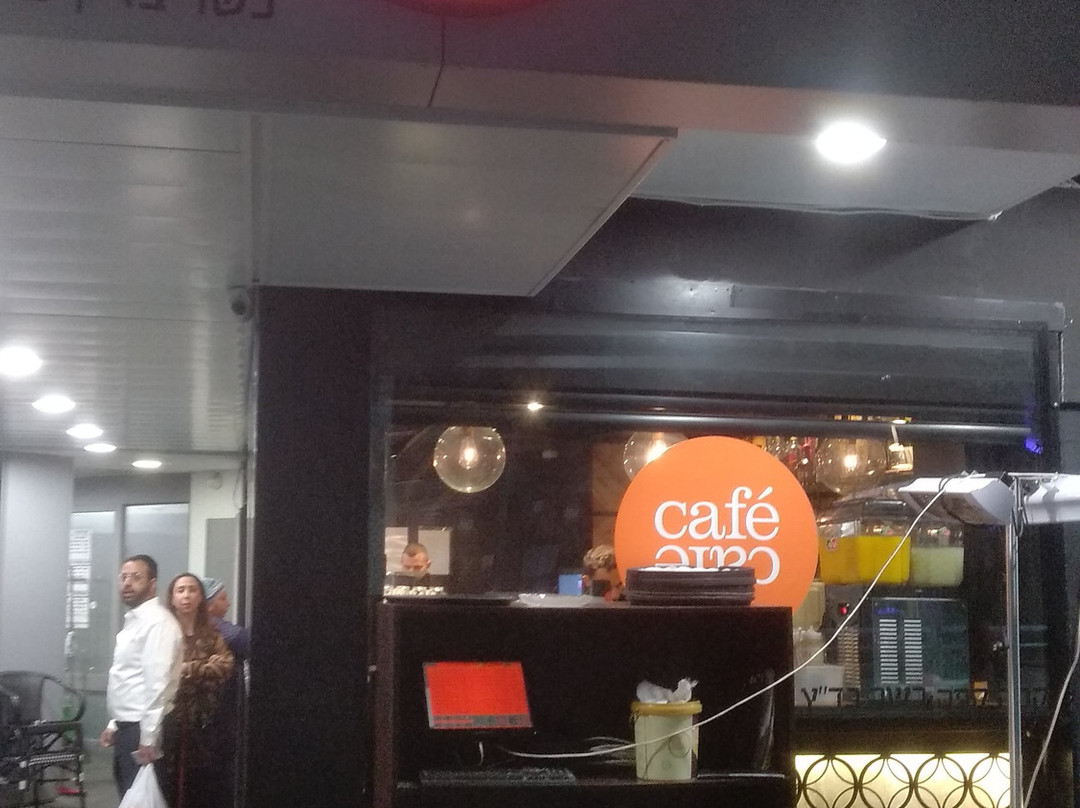 Cafe Cafe - Merom Naveh