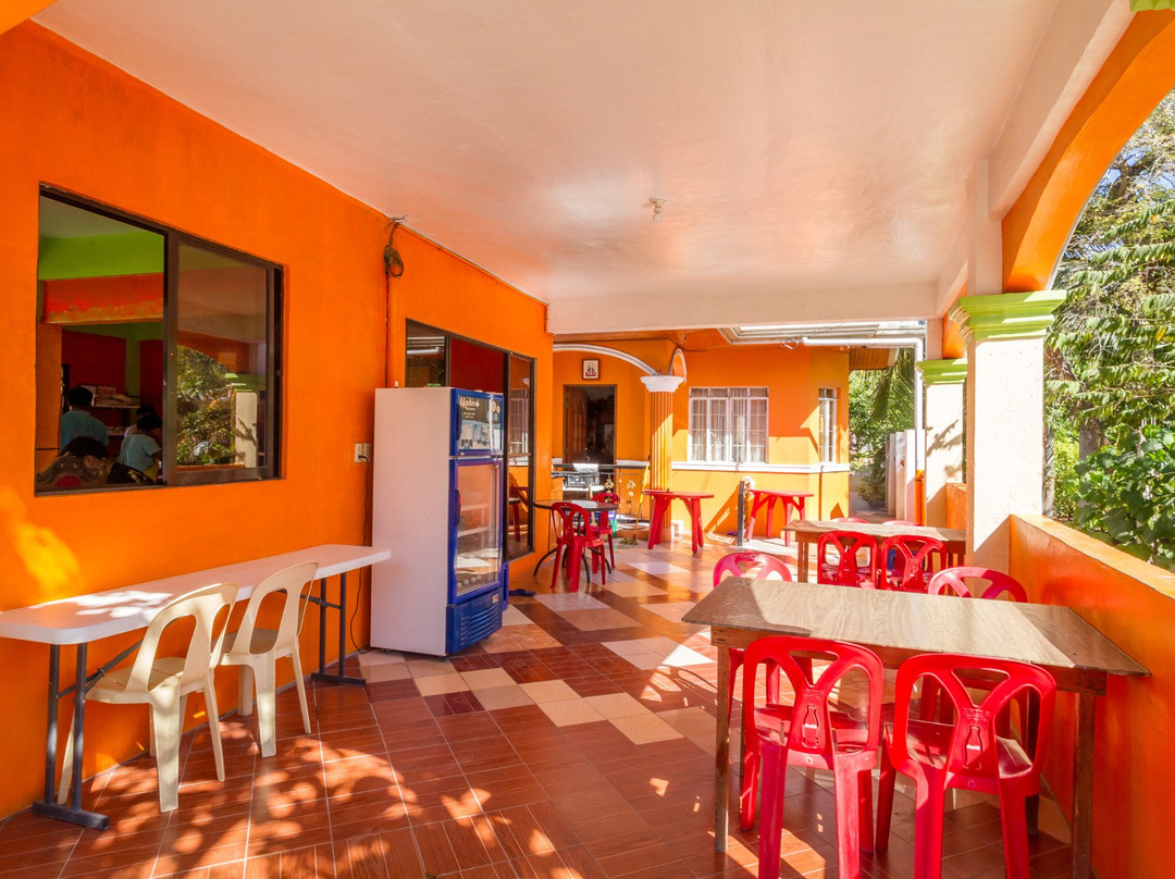 Ginatilan酒店住宿-Casa Solmar