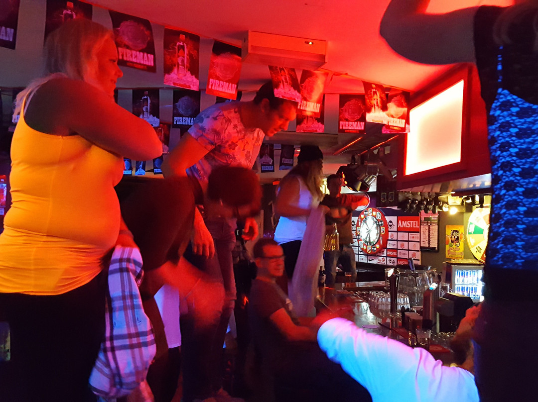Cafe Bar Puntje Puntje-Hillegom必去景点