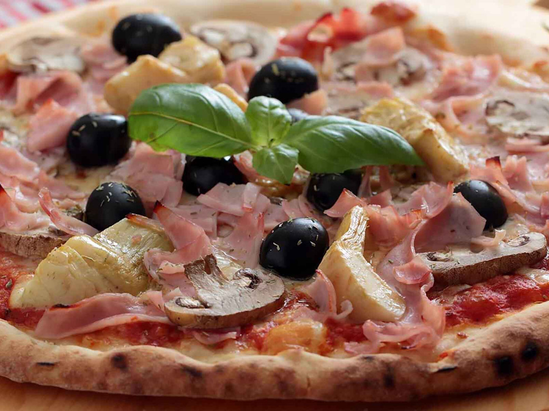 Revolution Pizza