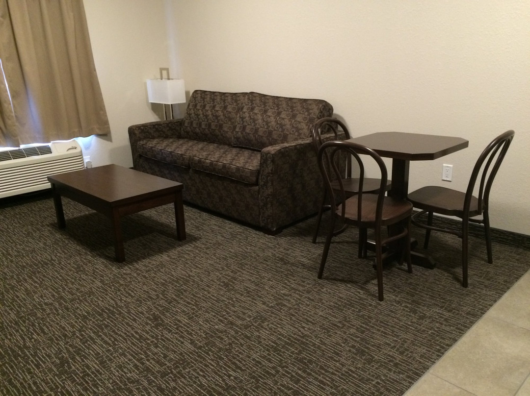 Prairie Moon Inn & Suites Macklin主图