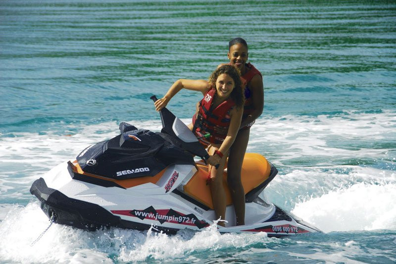 Jump In Watersports-Trois-Ilets必去景点