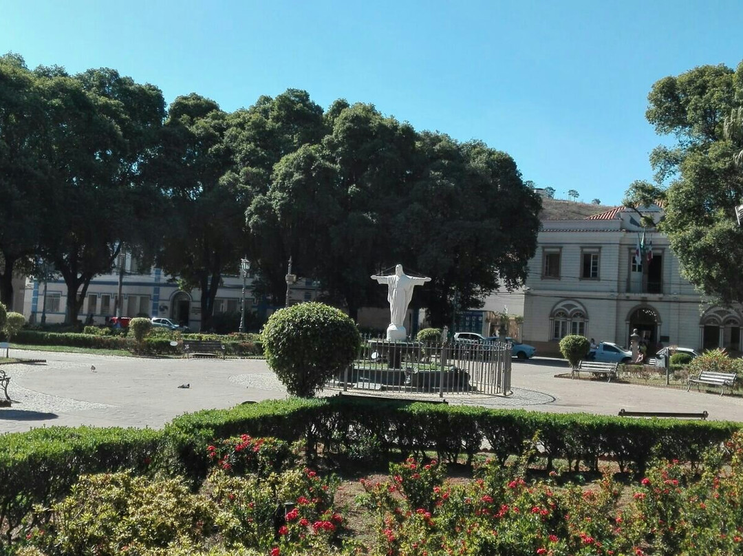 Visconde Do Rio Branco旅游景点-Praça São Januario