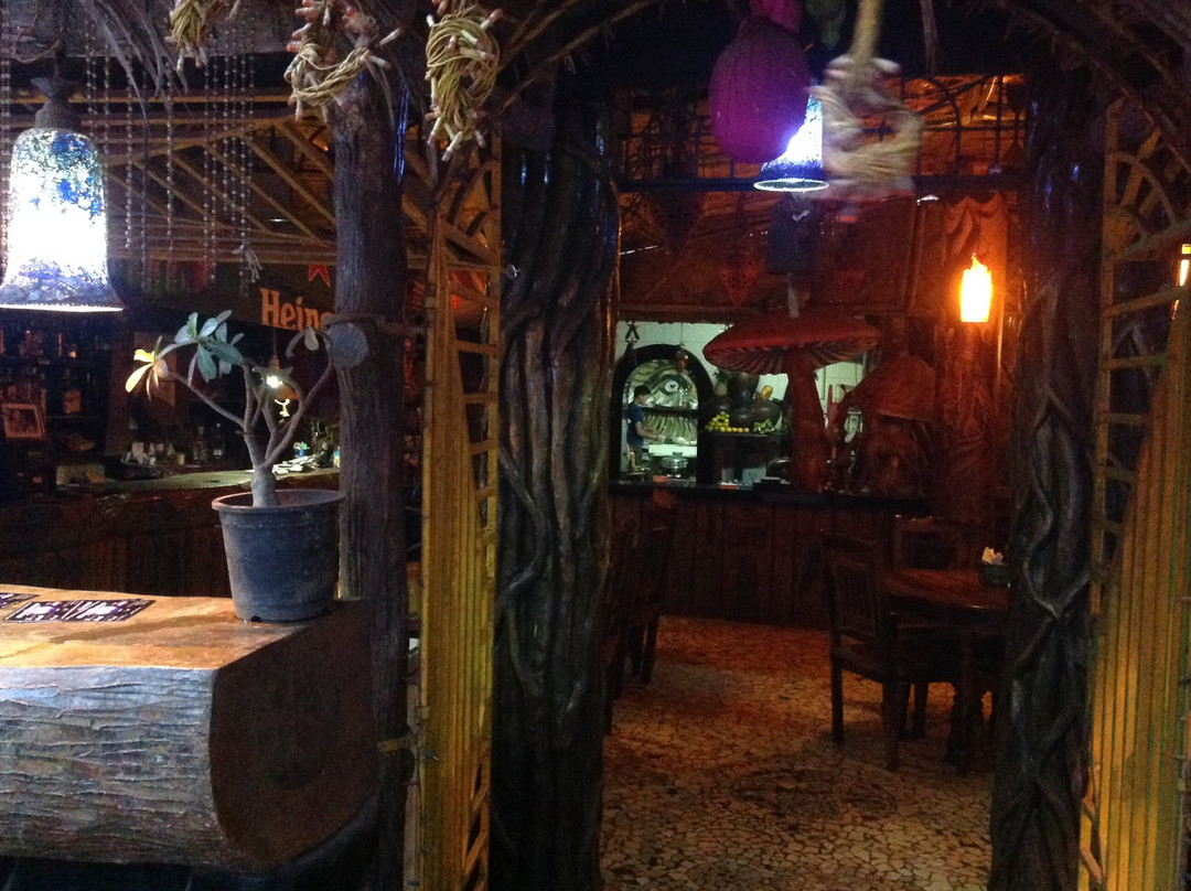 Dipty's Bar and Restaurant