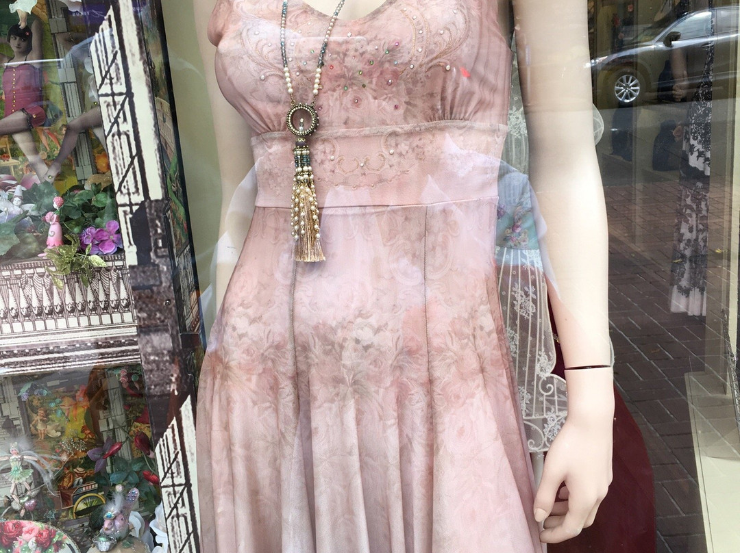 Michal Negrin Victoria景点图片
