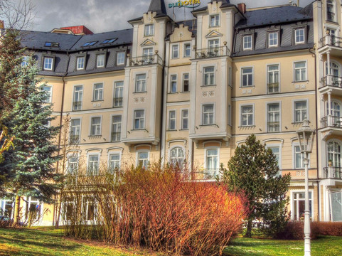 太阳宫健康酒店