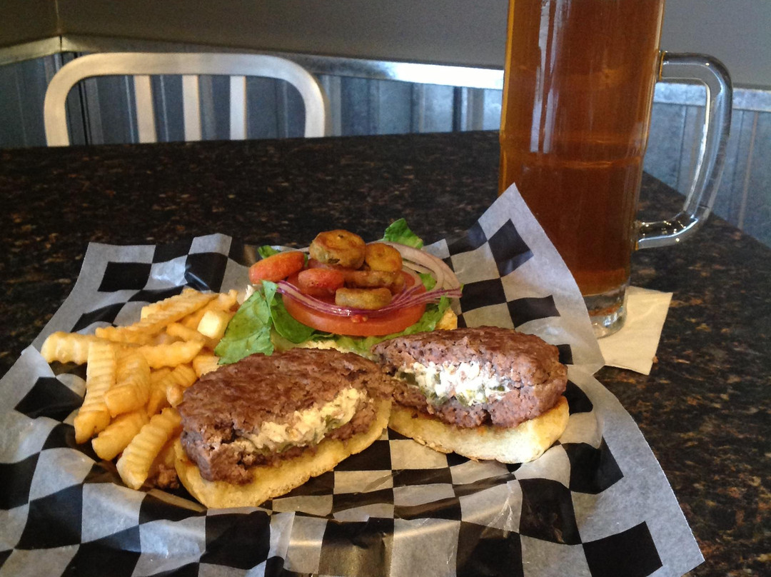 Mug Shots Burgers and Brews景点图片