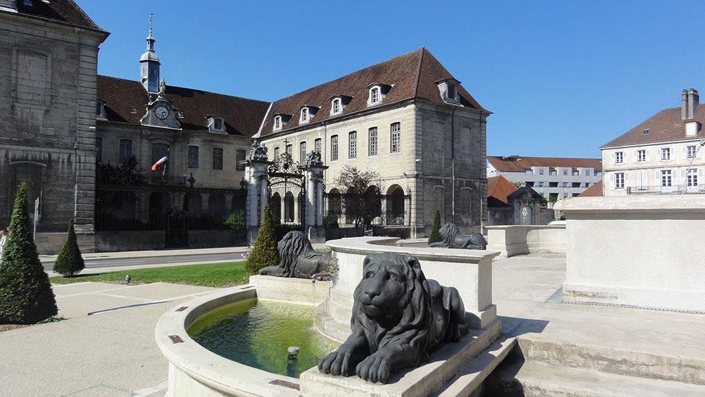 Hôtel-Dieu de Lons-le-Saunier景点图片