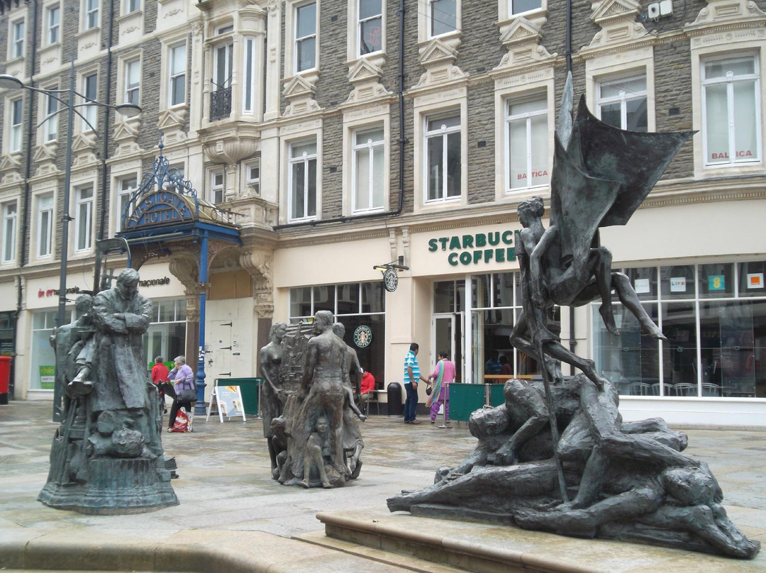 Chartist Commemorative Sculpture - Union, Prudence, Energy景点图片