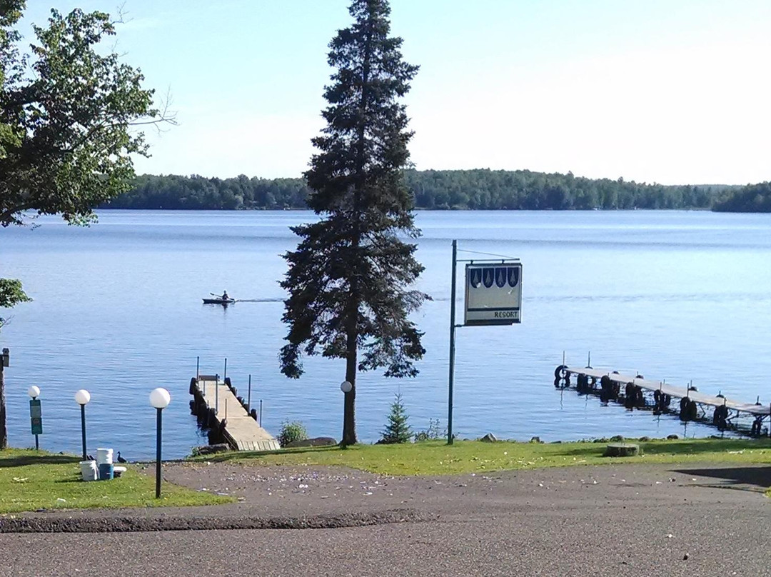 Four Seasons Resort & Motel主图