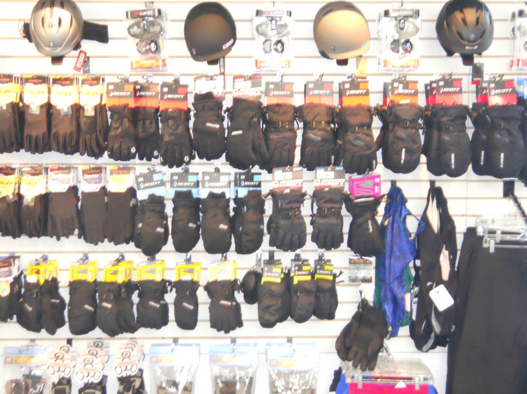 Root's Ski & Snowboard-基灵顿必去景点