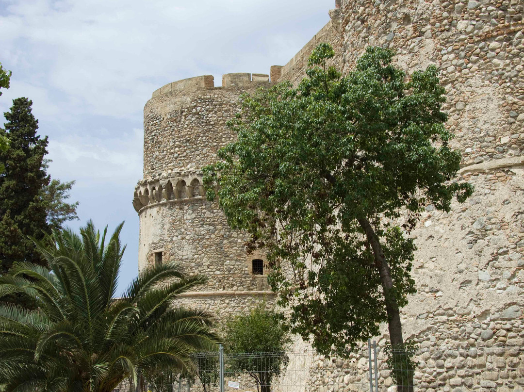 Castello Aragonese景点图片