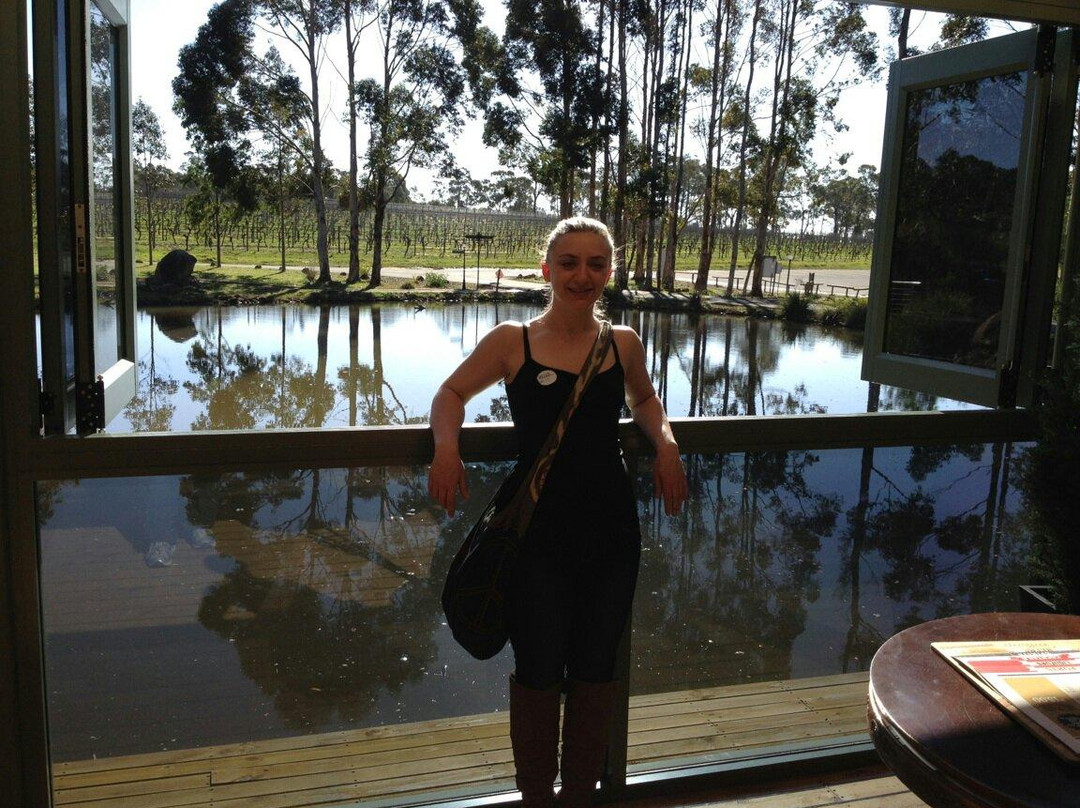 THE GROVE DISTILLERY & BREWERY景点图片