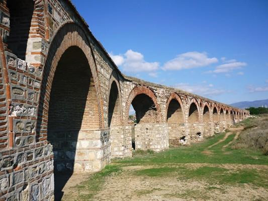 Skopje Aqueduct景点图片