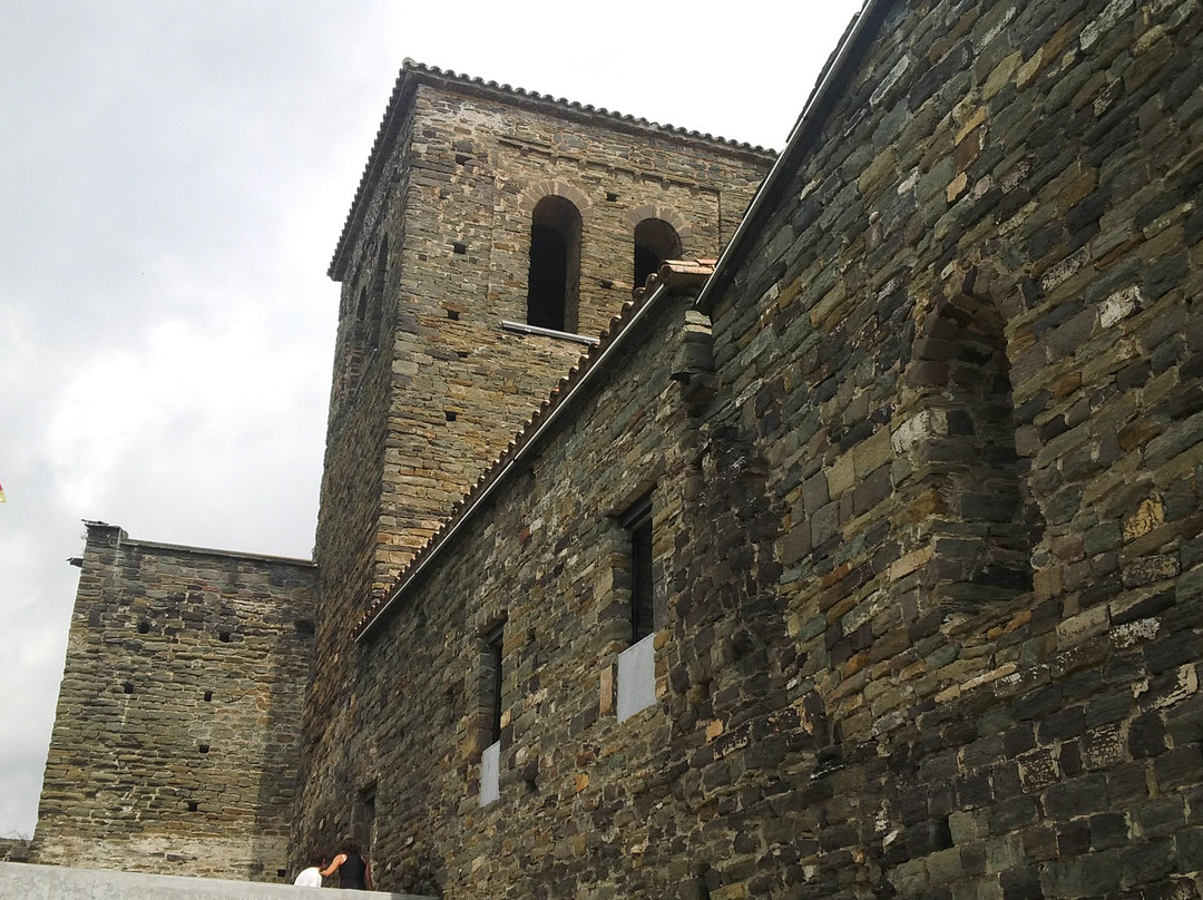 Monestir De Sant Pere De Casserres景点图片