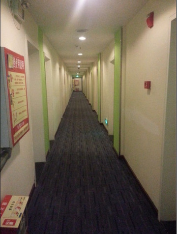 7天酒店(武汉大学广埠屯地铁站店)主图