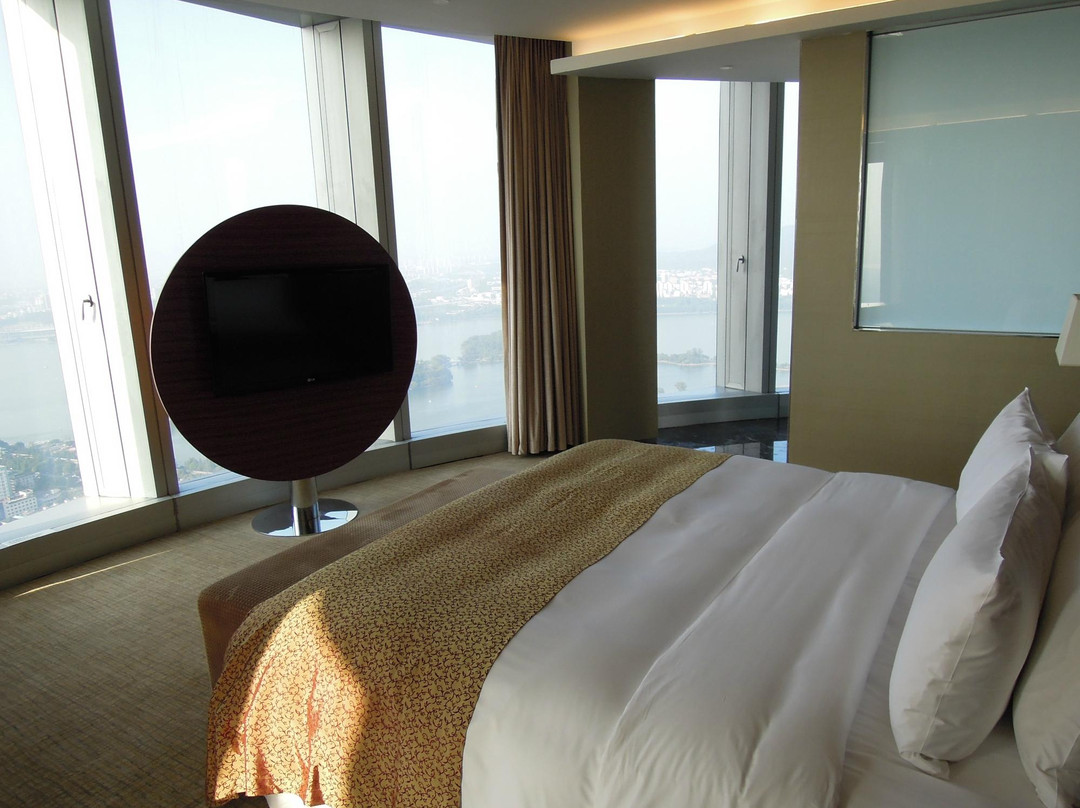 南京绿地洲际酒店主图