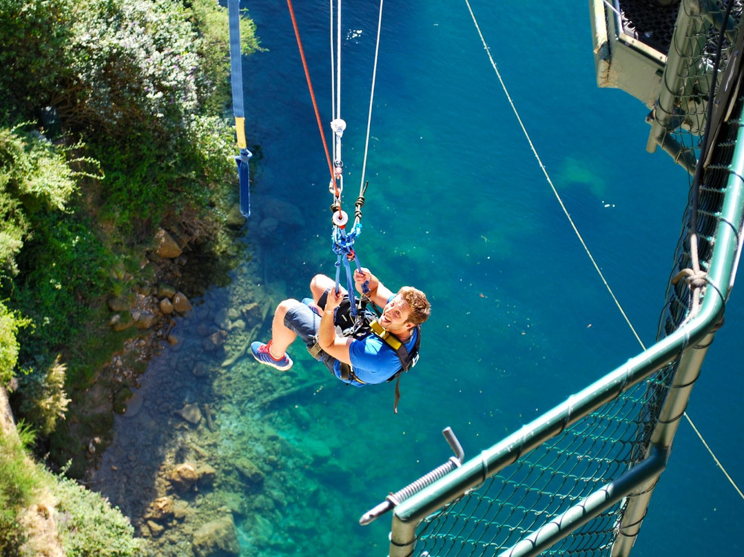 Taupo Bungy & Swing景点图片