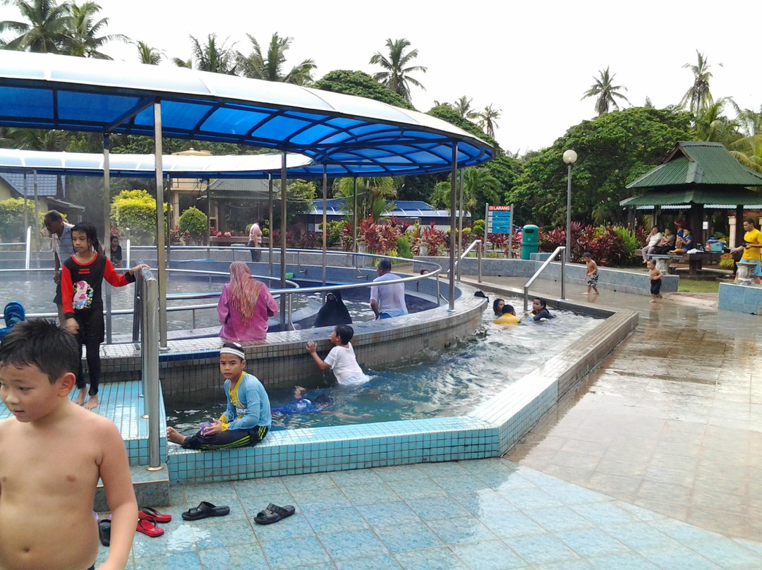 Grisek Hot Spring-麻坡必去景点