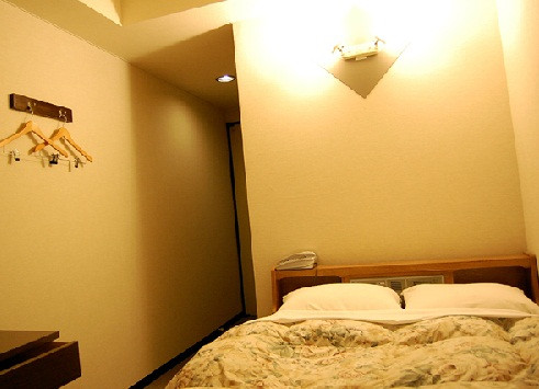 Purple Hotel In Futsukaichi主图