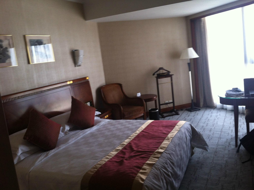 富临大酒店主图