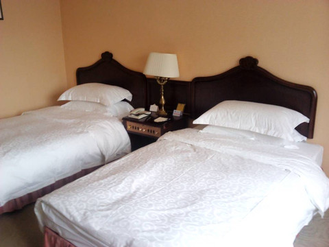 昆明中维天恒大酒店主图