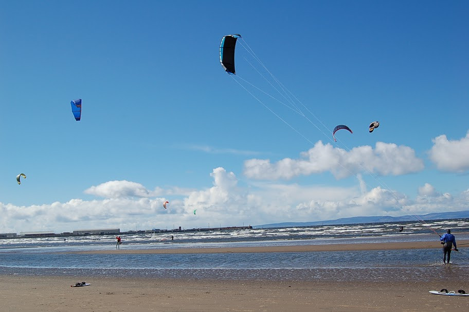TryKiteSurfing景点图片