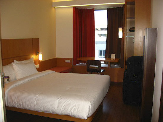 北京宜必思三元店主图