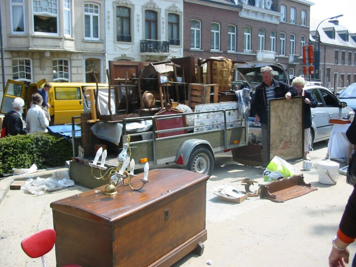 东加兰旅游景点-Antiekmarkt Tongeren