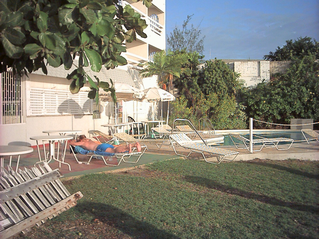 Sierra Beach Apartments
