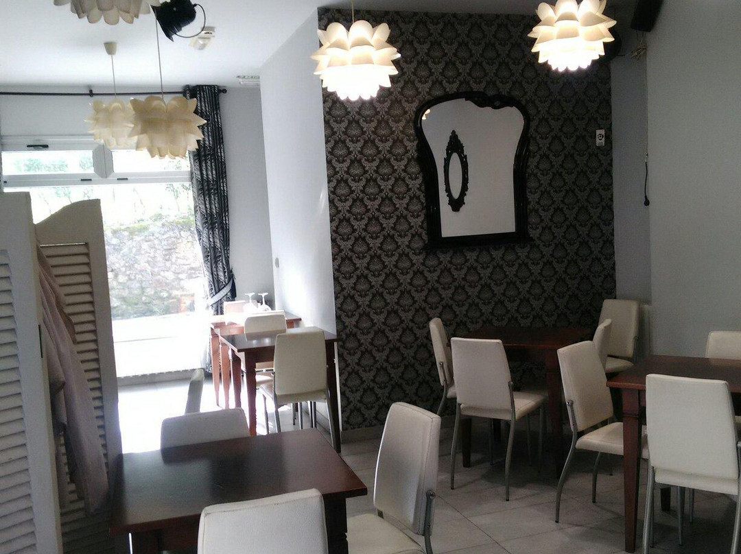 Limpias餐馆和美食-Cafe Lounge Restaurante Epoca