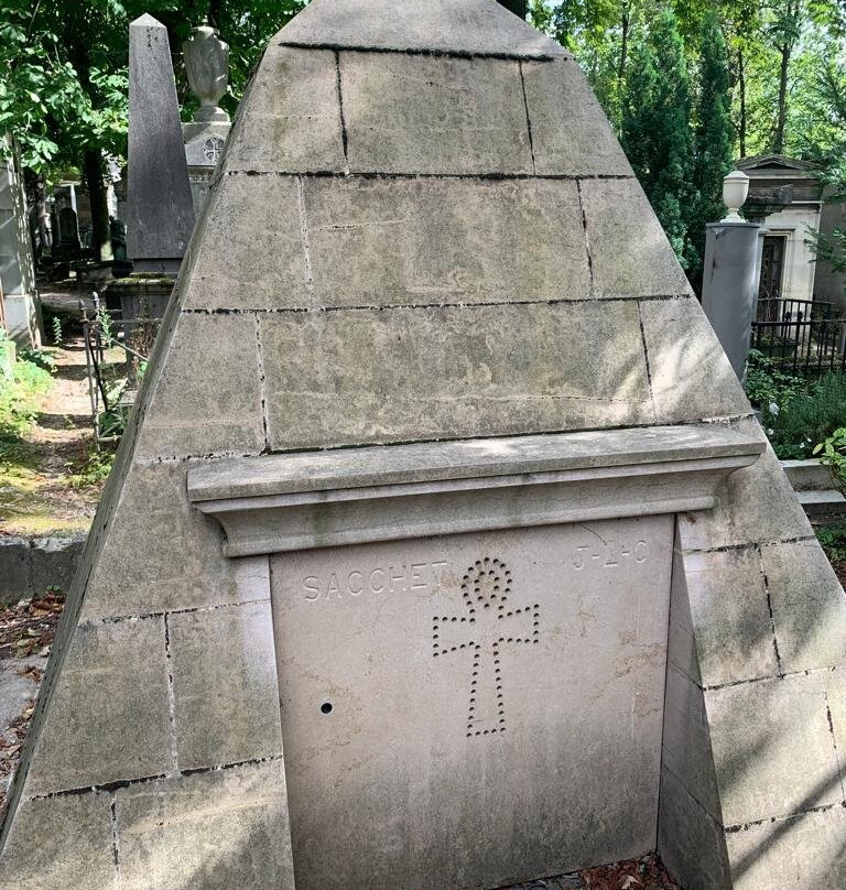 Les Necro-Romantiques et Thierry Le Roi-巴黎必去景点