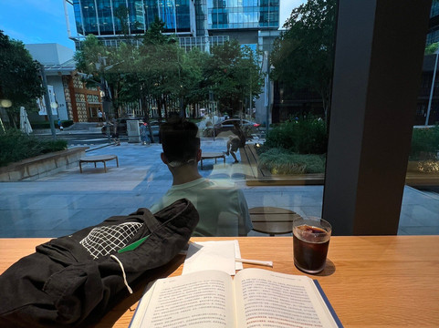 静安嘉里中心-上海市必去景点