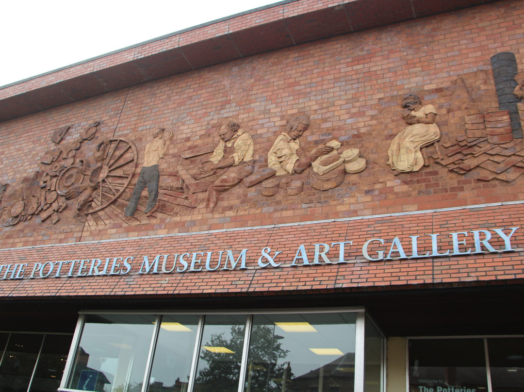 The Potteries Museum and Art Gallery景点图片