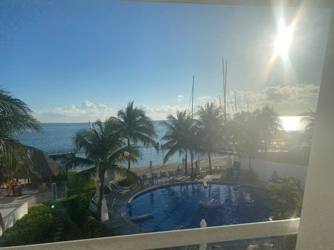 Q湾套房度假村主图