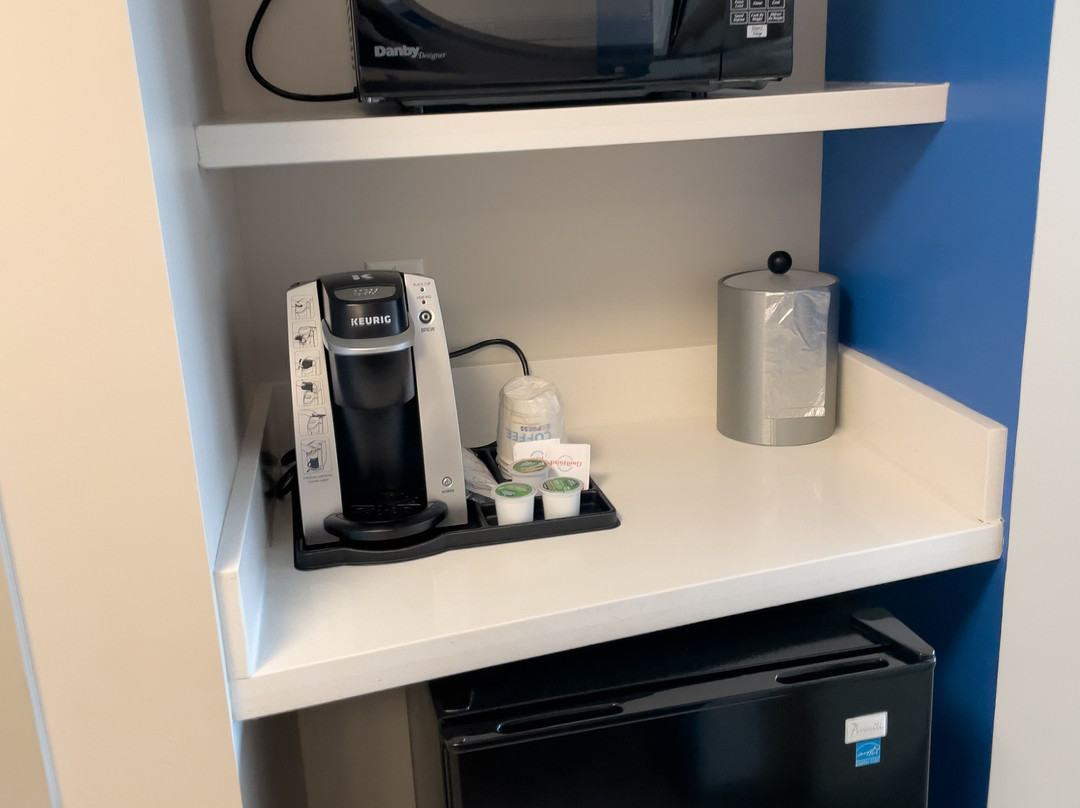 Holiday Inn Express & Suites Elizabethtown North by IHG主图