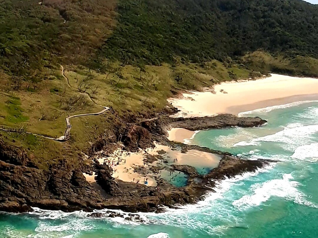 Rainbow Beach Helicopters景点图片