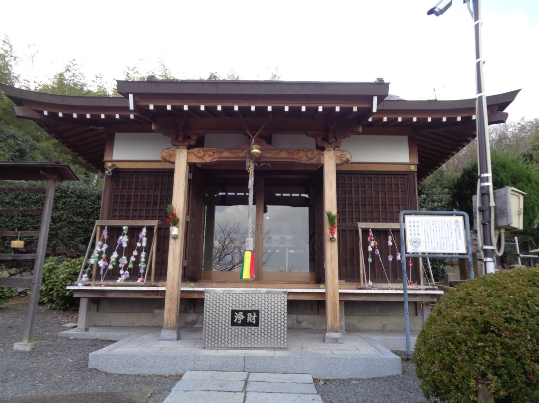 Goshoji Temple-宇多津町必去景点