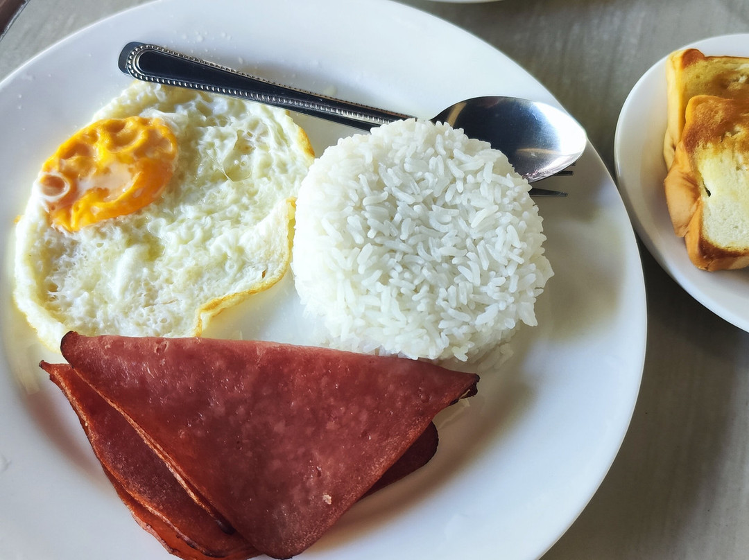 Tessla Beach Resort主图