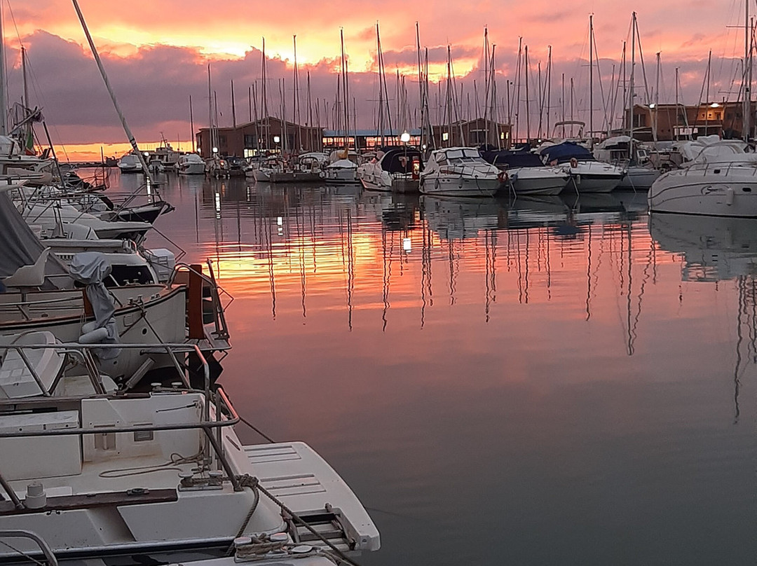 Spiaggia Marina Di Grosseto景点图片