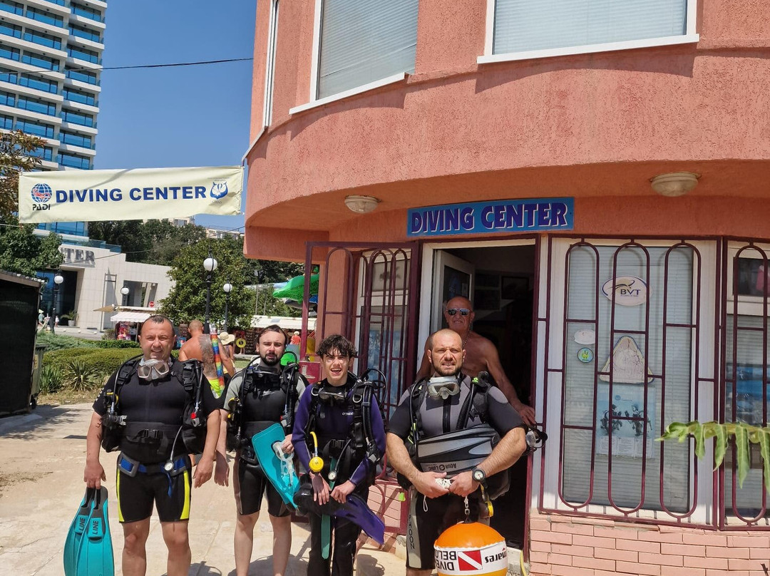 Harry's Diving Center-金沙必去景点