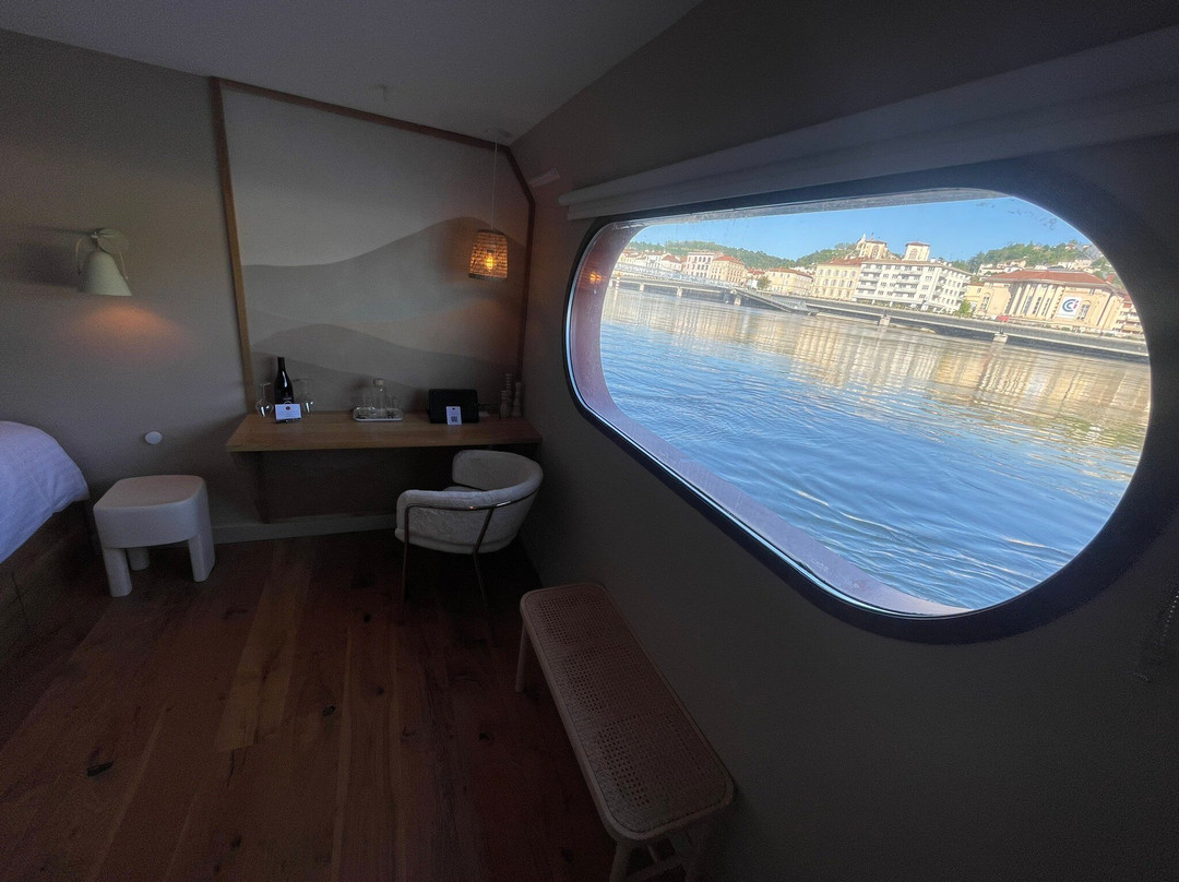 LA PÉNICHE Bed and Bicycle - Vienne主图