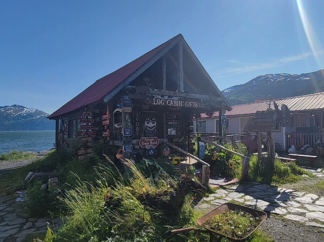 Whittier Harbor-惠提尔必去景点