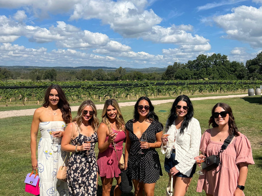 Hill Country Excursions & Wine Tours-弗雷德里克斯堡必去景点